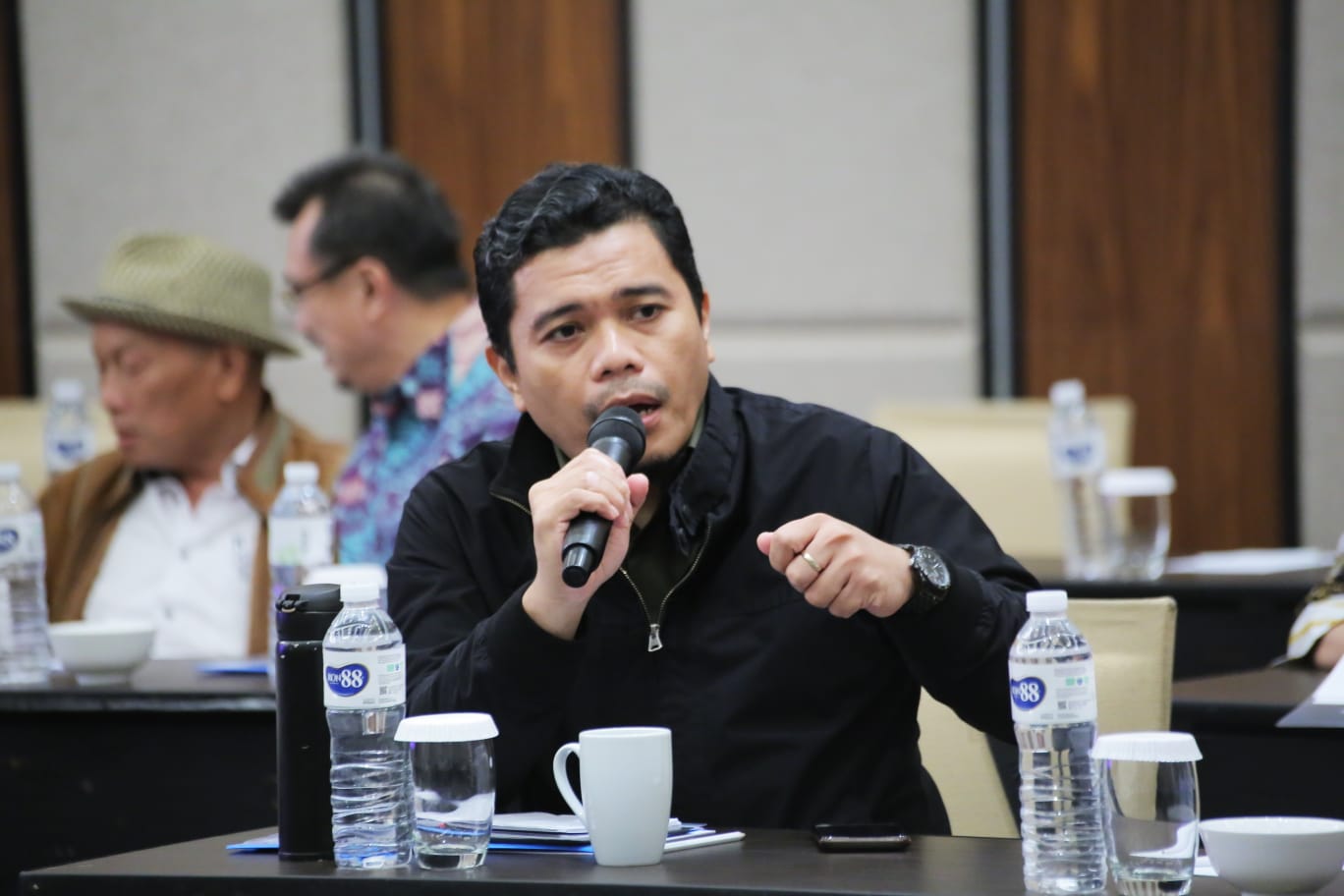 169571945847 Bapemperda Dprd Jawa Barat Menyoroti Urgensi Pembentukan Raperda Penyelenggaran Kepariwisataan Thumb